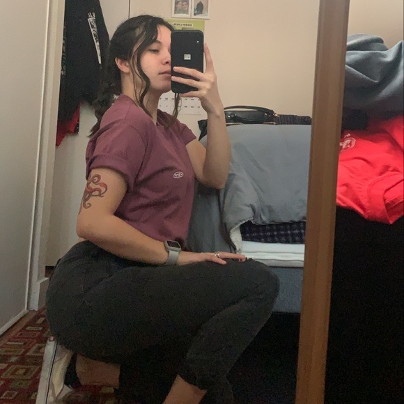 Meet your Posher, Nayelli - Picture 1 of 1